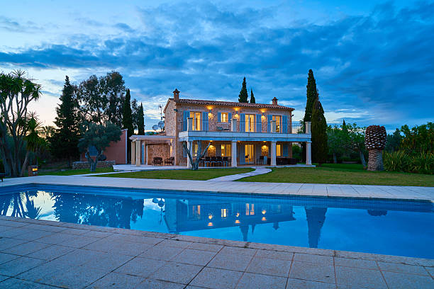 Expansive open-place outdoor swimming pool